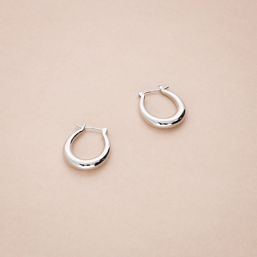 Flatlay view of Oval Medium Hoop Earrings 0.9 inch, 4 of 6