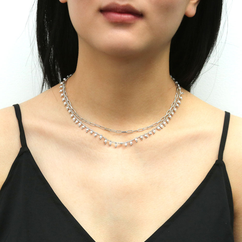 Model wearing Paperclip Link Chain Necklace 3mm, 16 of 20