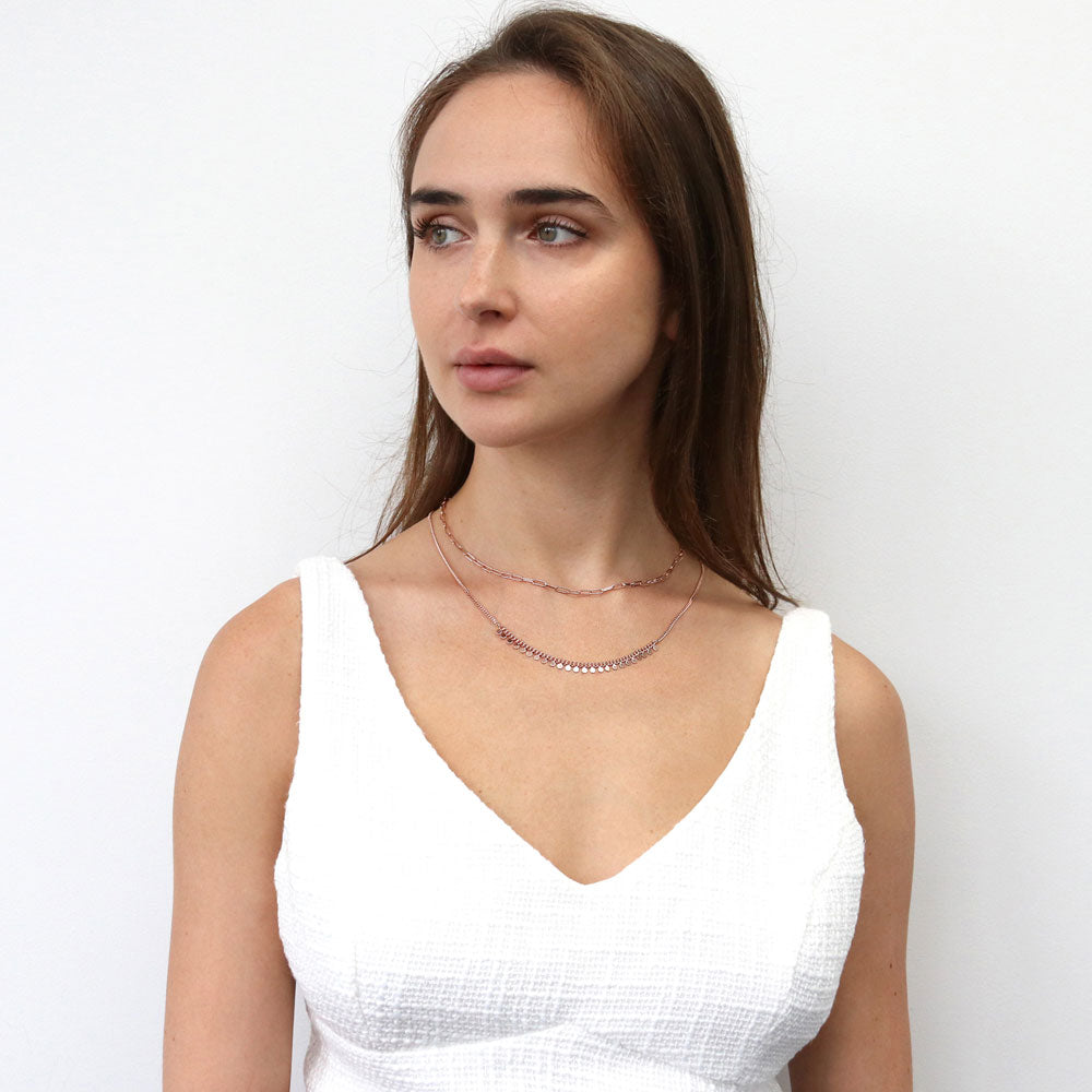 Model wearing Paperclip Imitation Pearl Link Chain Necklace, 2 Piece, 12 of 18