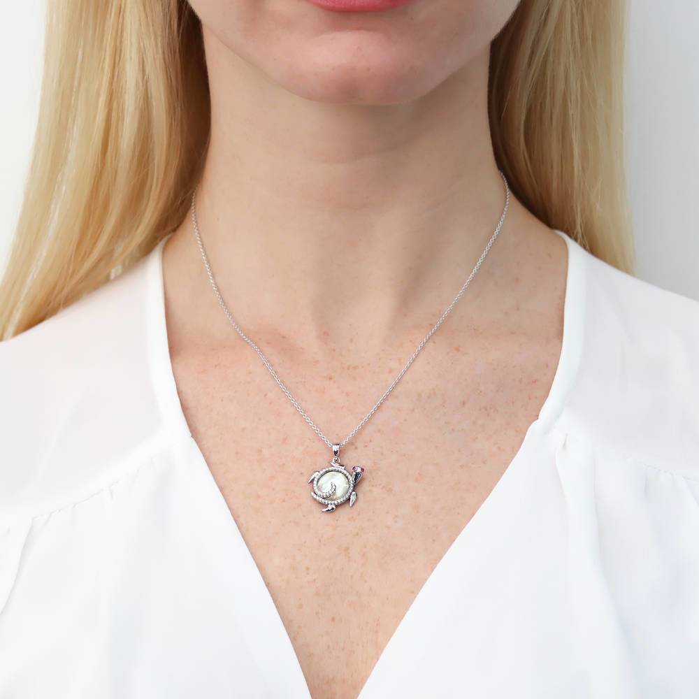 Sterling Silver Turtle Mother Of Pearl Fashion Pendant Necklace
